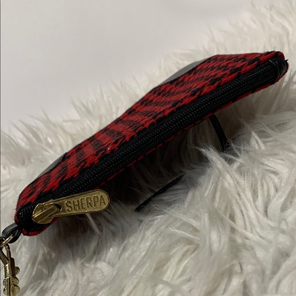 🟢3 for $20—-SHERPA Stylish Red and Black Houndstooth Clutch - Picture 3 of 10
